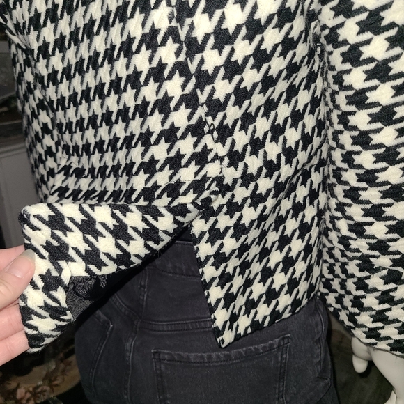 Last Kiss Cropped Sleeve Houndstooth Blazer Women's Size Small - Picture 5 of 10